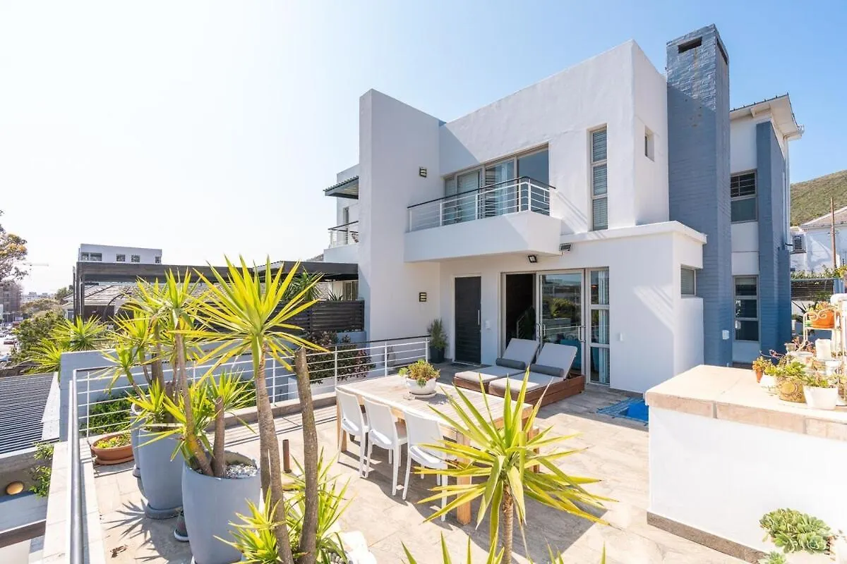 Holiday home Luxury Family Home In Fresnaye Cape Town South Africa